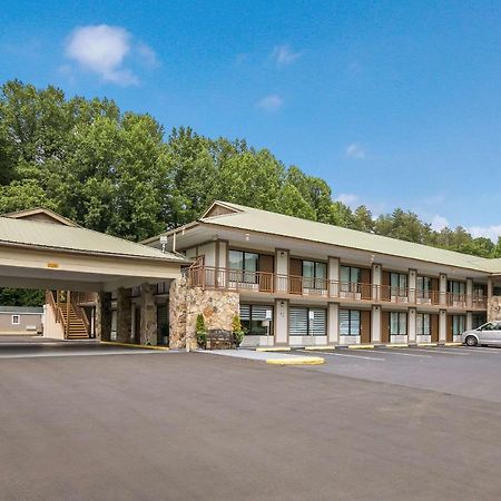 Quality Inn & Suites Mt Chalet Clayton Eksteriør billede