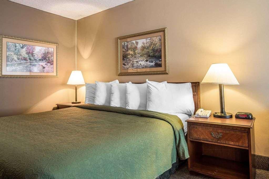 Quality Inn & Suites Mt Chalet Clayton Værelse billede