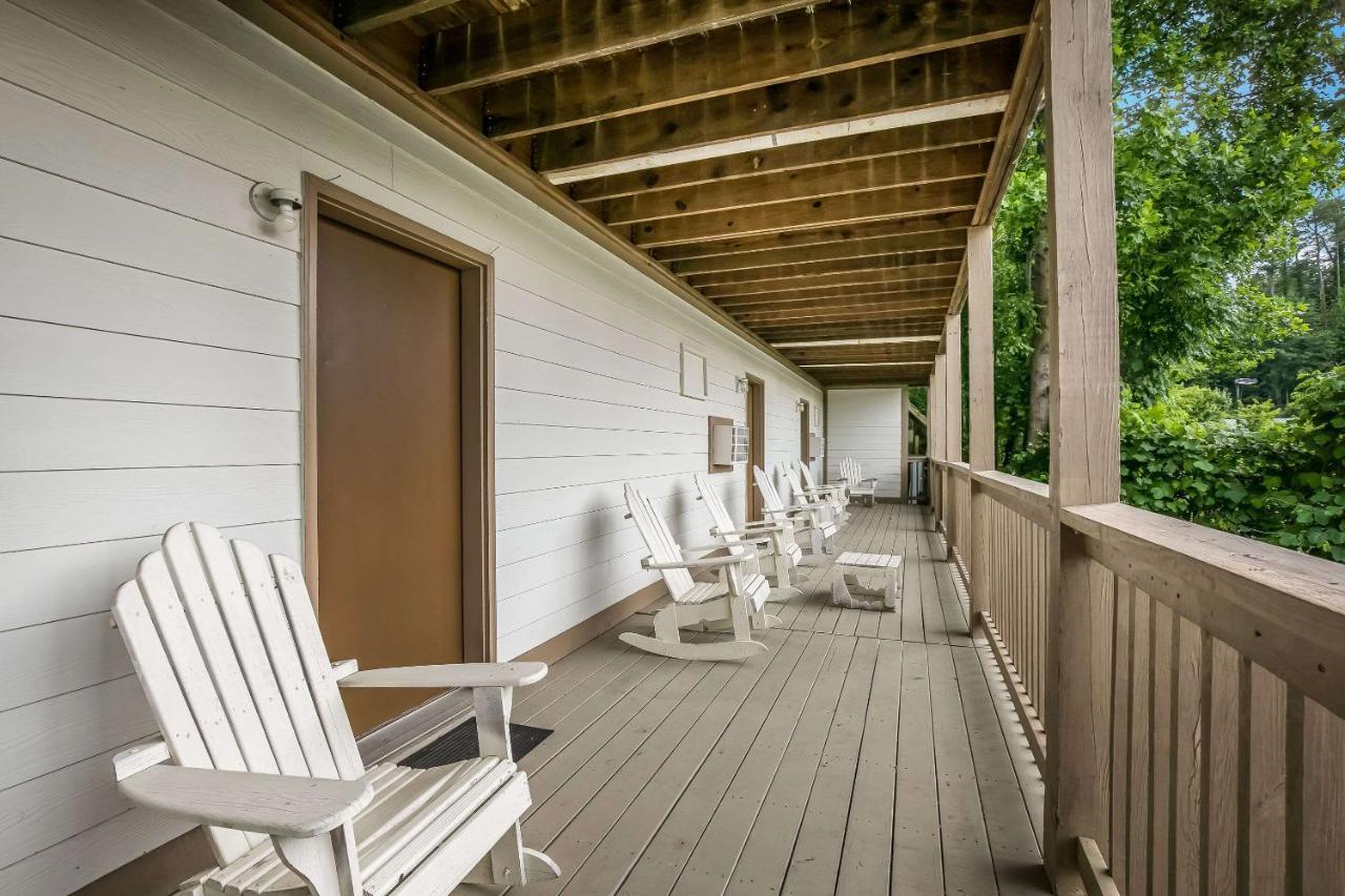 Quality Inn & Suites Mt Chalet Clayton Eksteriør billede