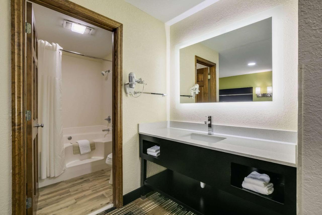 Quality Inn & Suites Mt Chalet Clayton Eksteriør billede